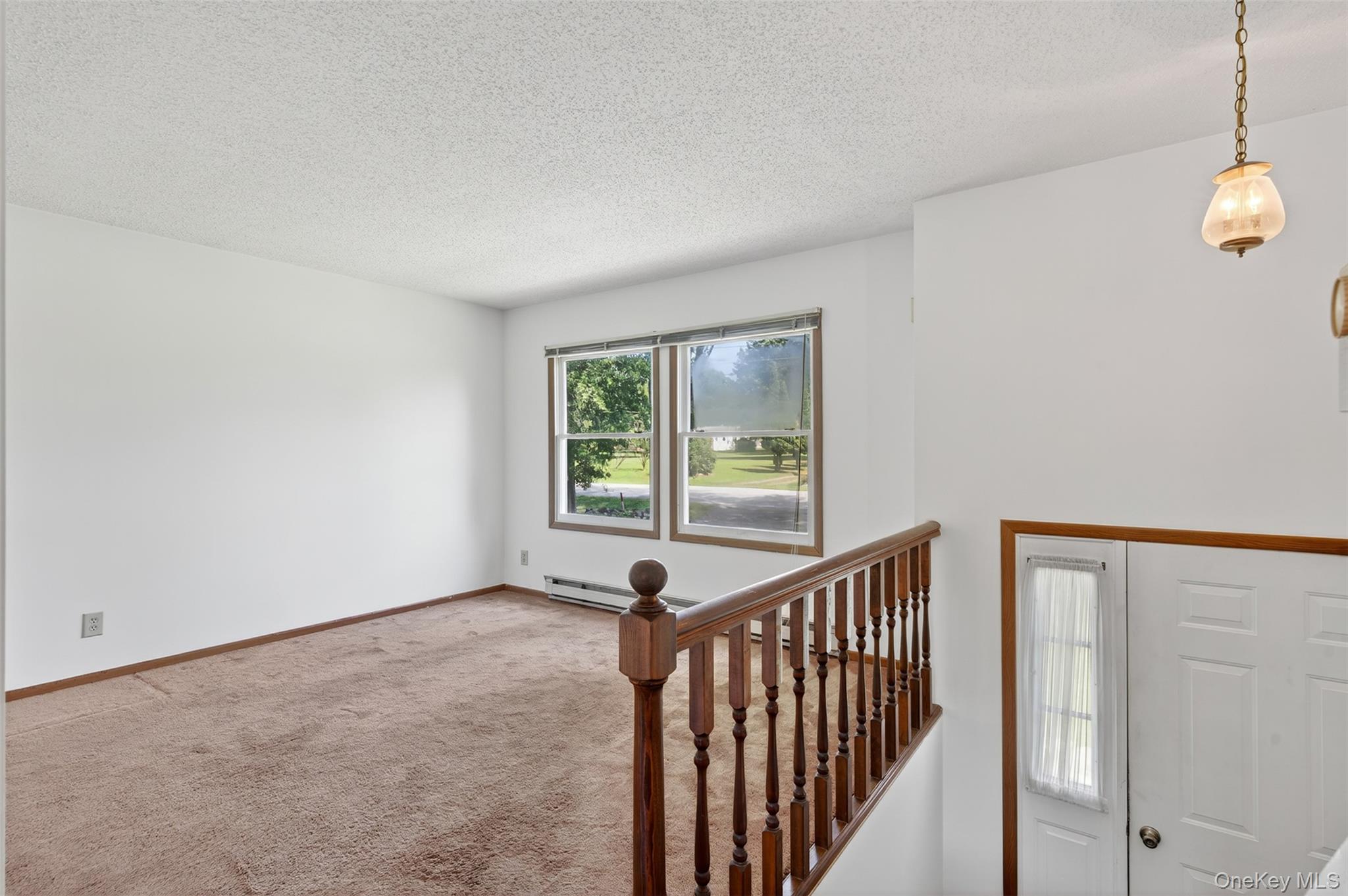 323 S Ohioville Road, New Paltz, NY 12561