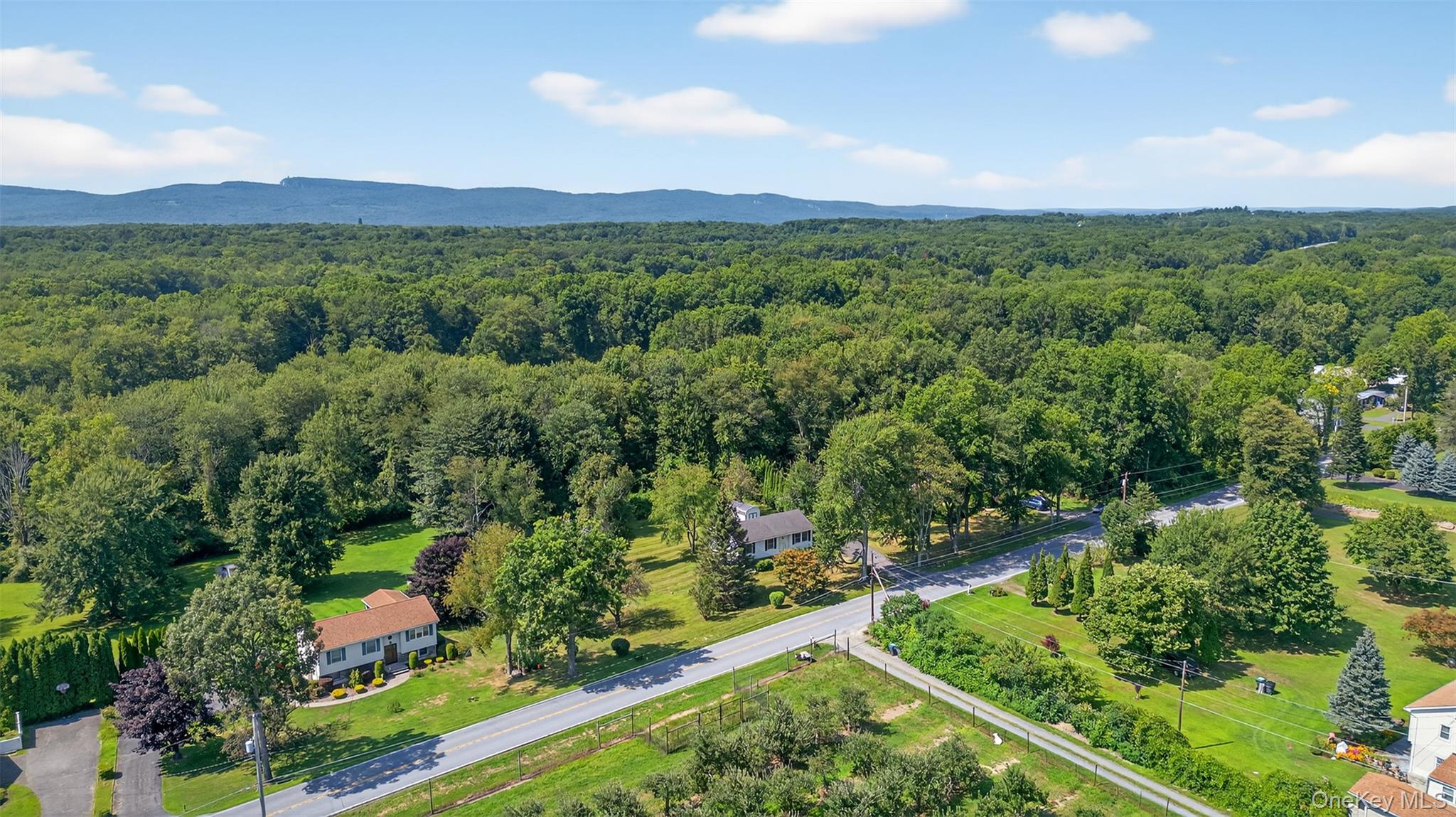 323 S Ohioville Road, New Paltz, NY 12561