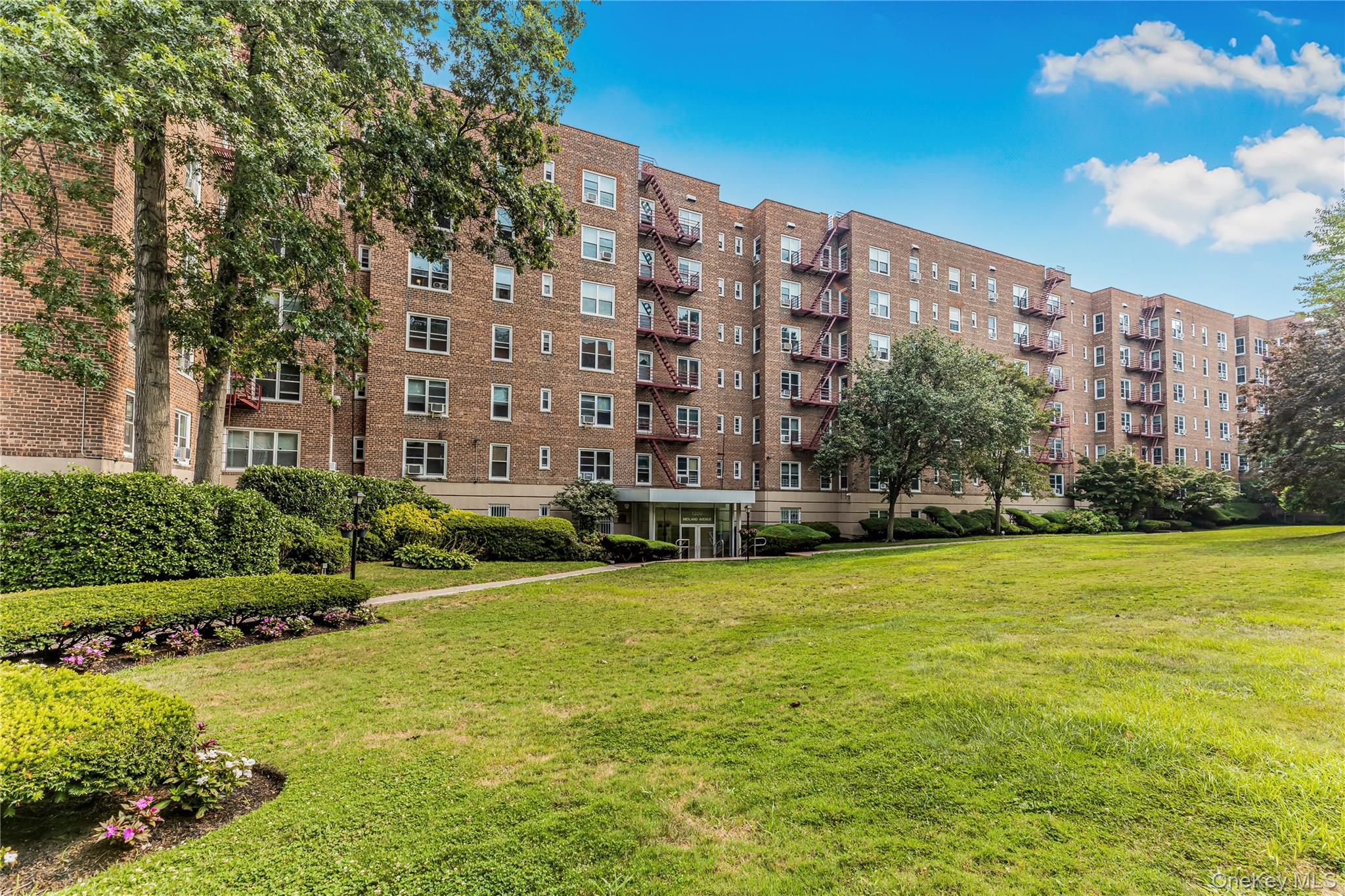 1300 Midland Avenue # C64, Yonkers, NY 10704