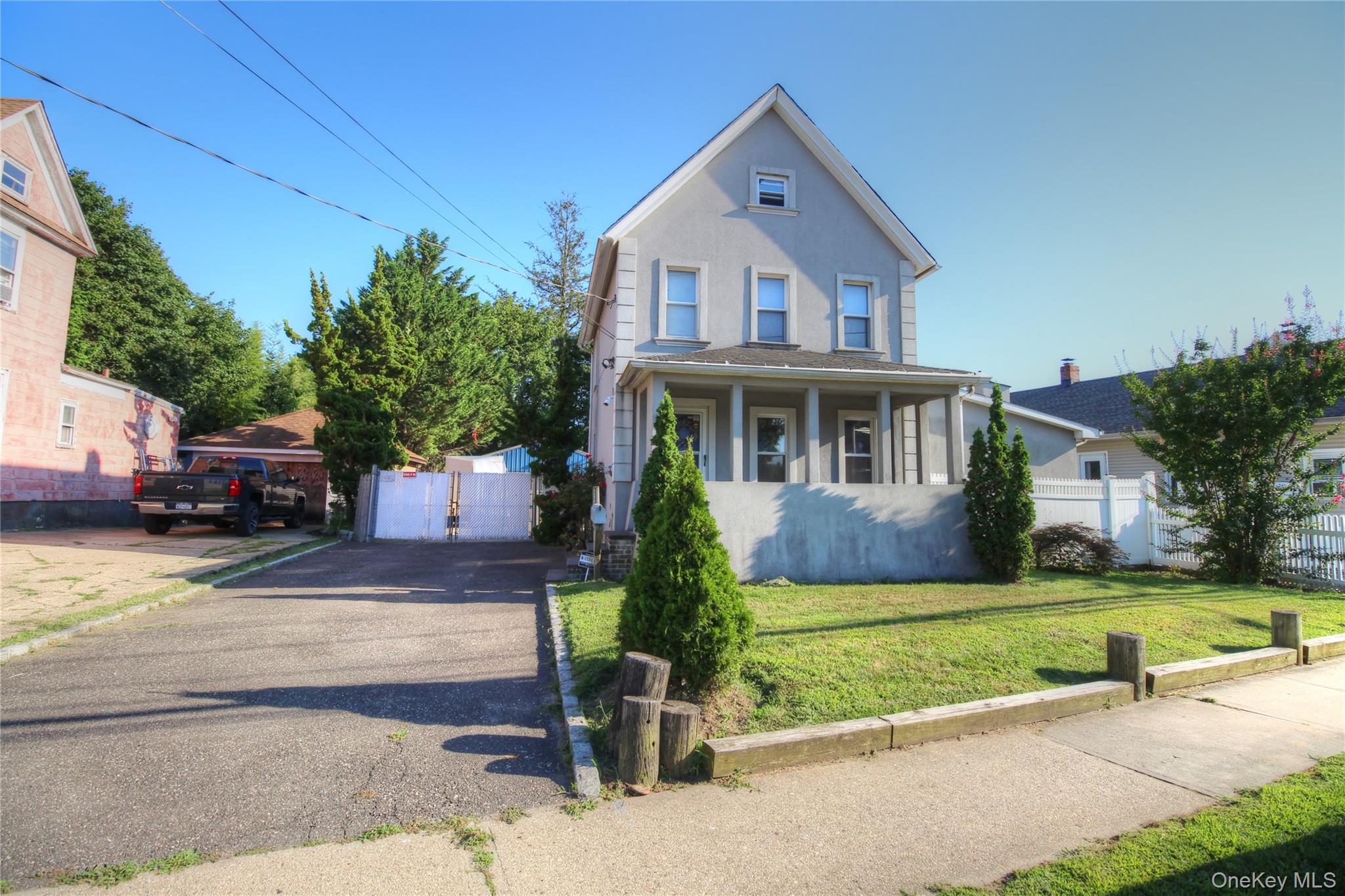 451 Atlantic Avenue, Freeport, NY 11520