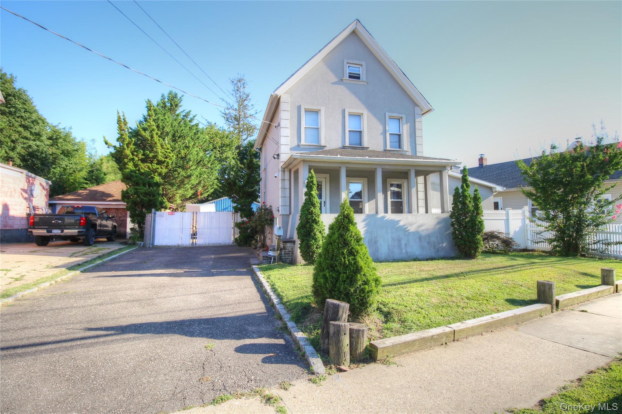 451 Atlantic Avenue, Freeport, NY 11520