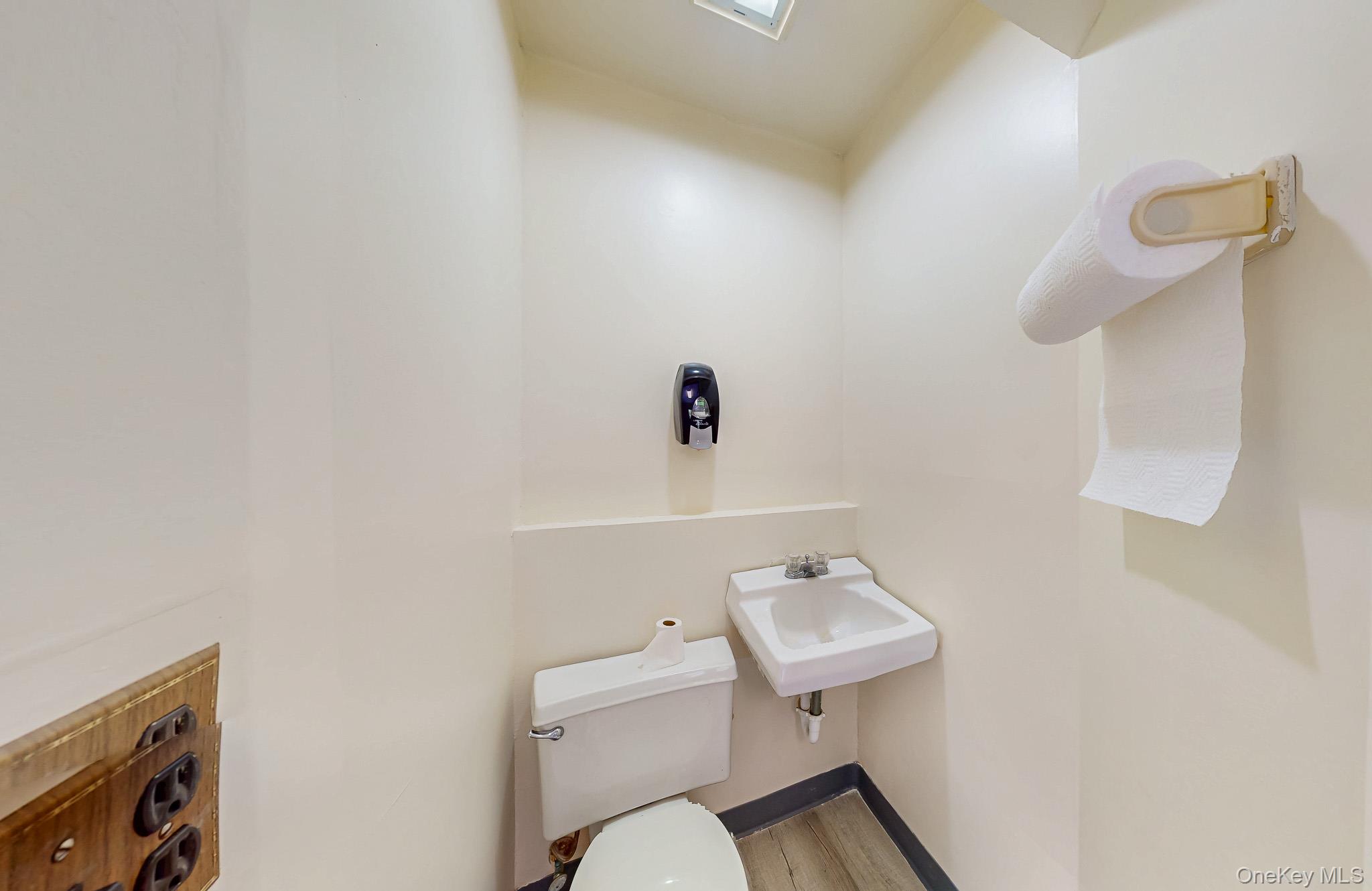 169 N Plank Road, Newburgh, NY 12550