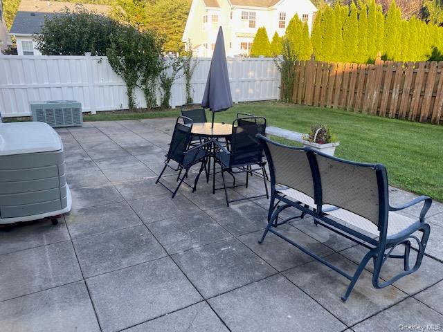 8 Ariel Drive, Middle Island, NY 11953