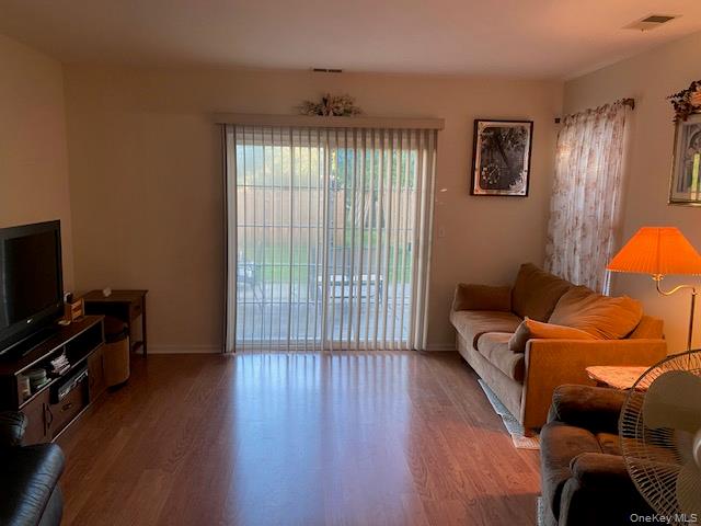 8 Ariel Drive, Middle Island, NY 11953