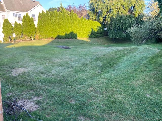 8 Ariel Drive, Middle Island, NY 11953