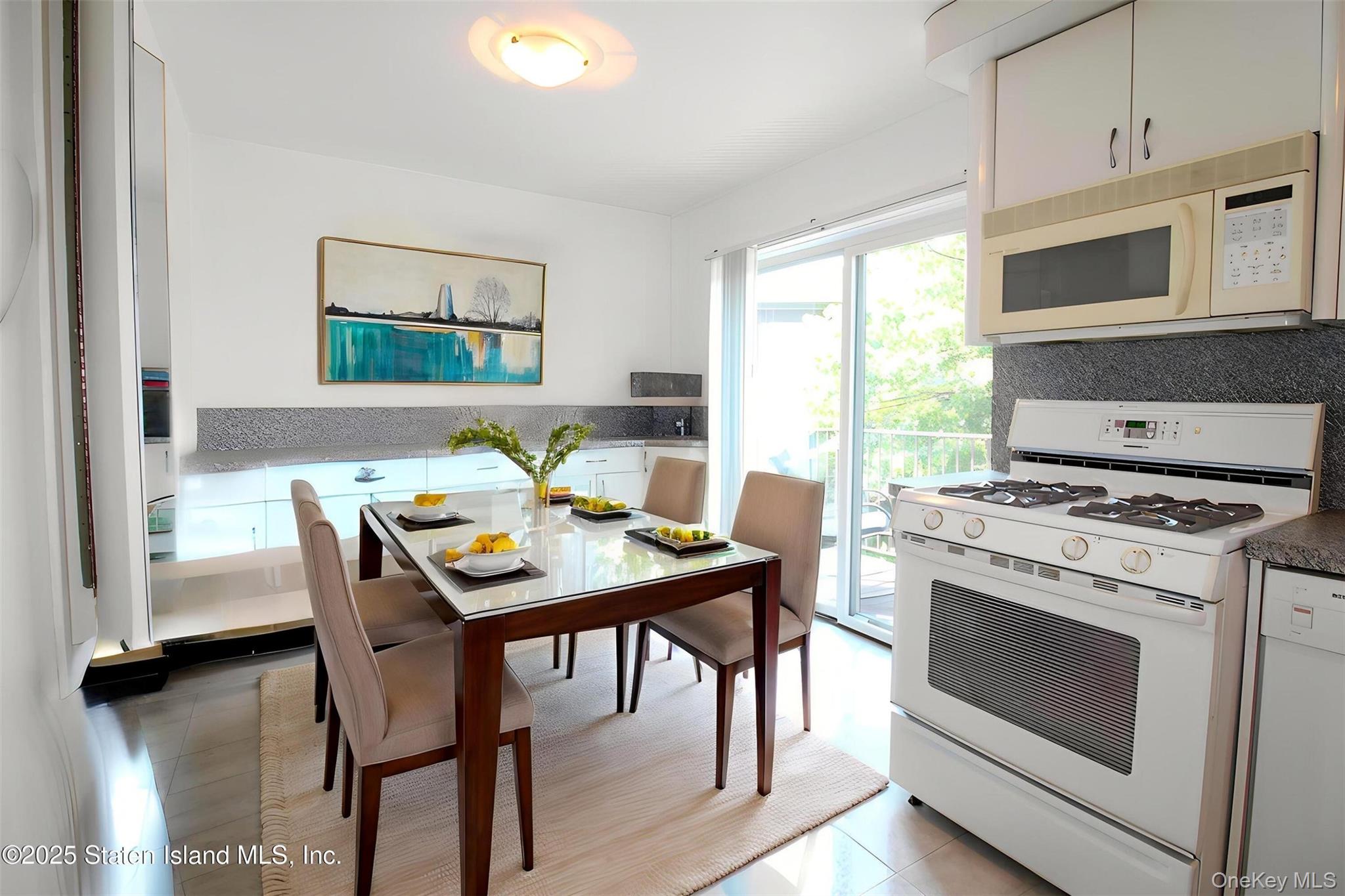 42 Narrows Road S S, Staten Island, NY 10305