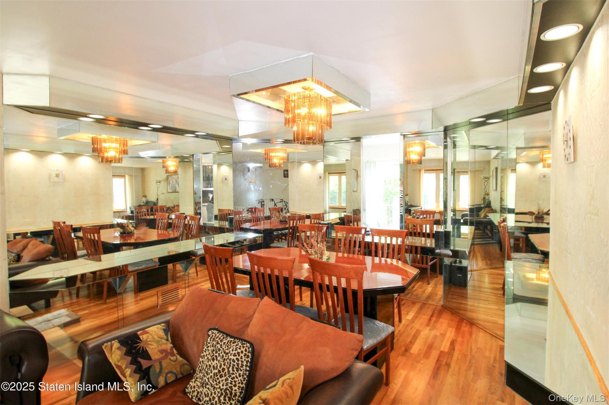 42 Narrows Road S S, Staten Island, NY 10305