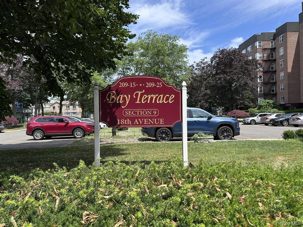 20915 18th Avenue # 3E, Bayside, NY 11360