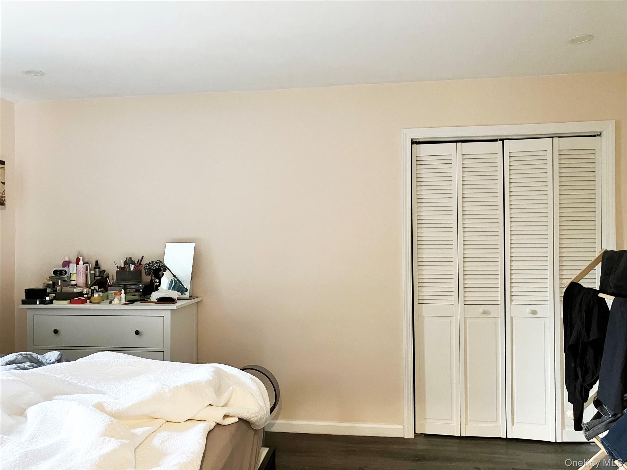 20915 18th Avenue # 3E, Bayside, NY 11360