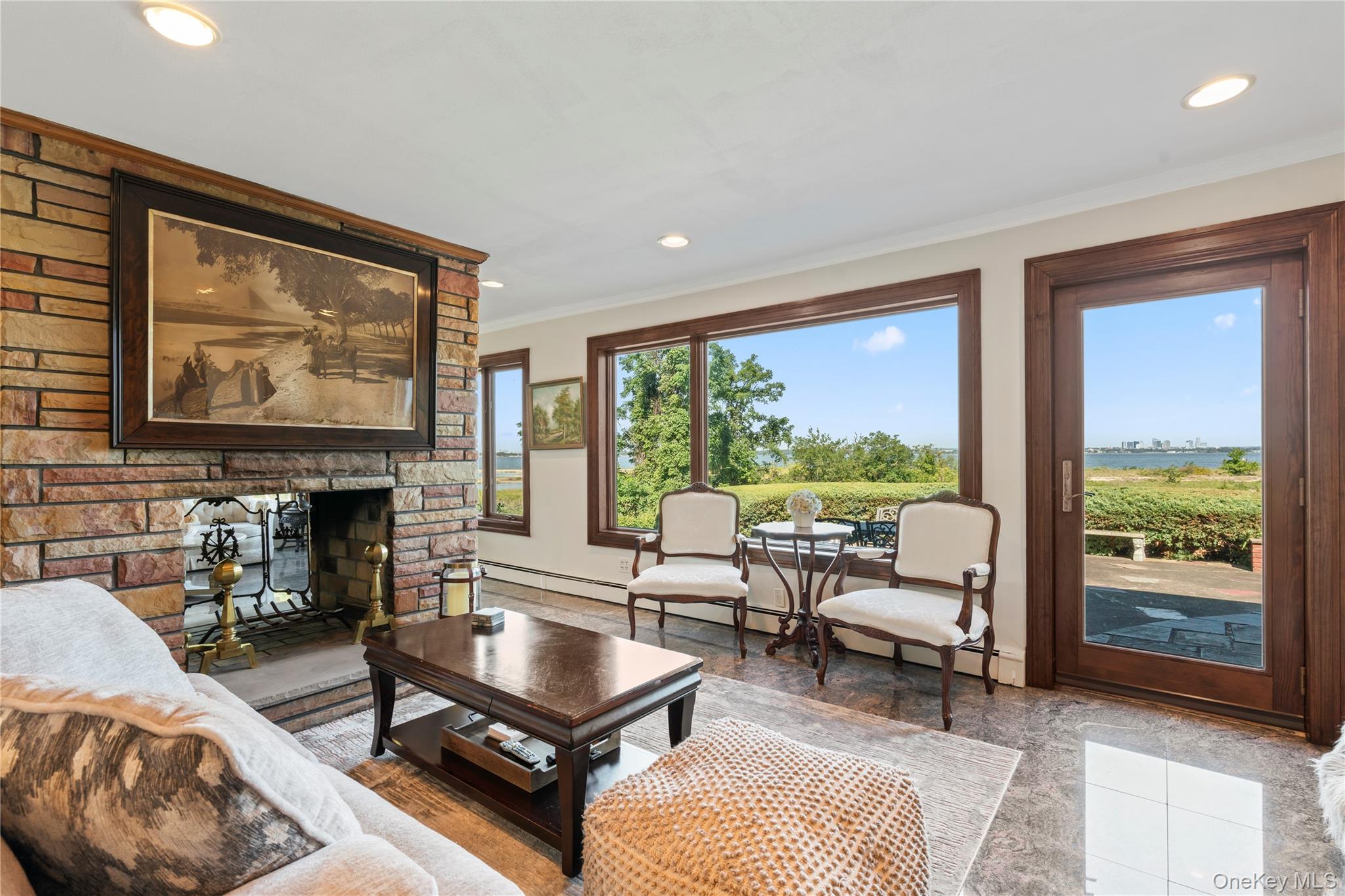 22 Messenger Lane, Sands Point, NY 11050