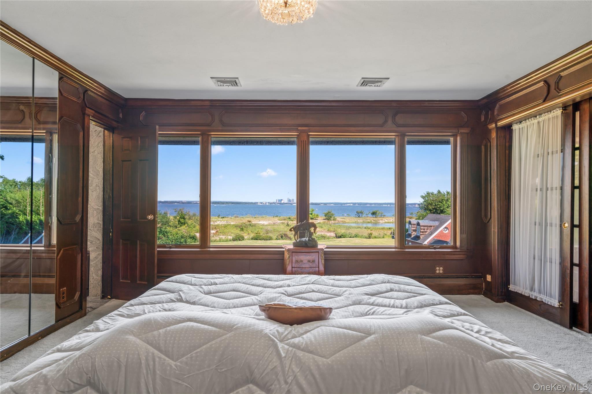 22 Messenger Lane, Sands Point, NY 11050