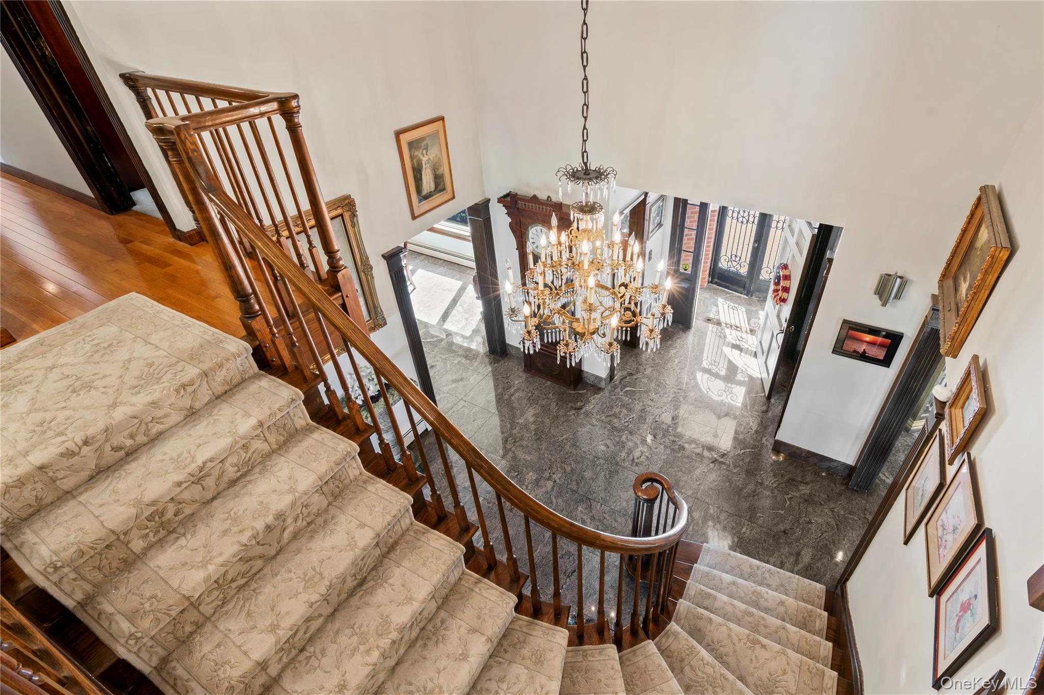 22 Messenger Lane, Sands Point, NY 11050