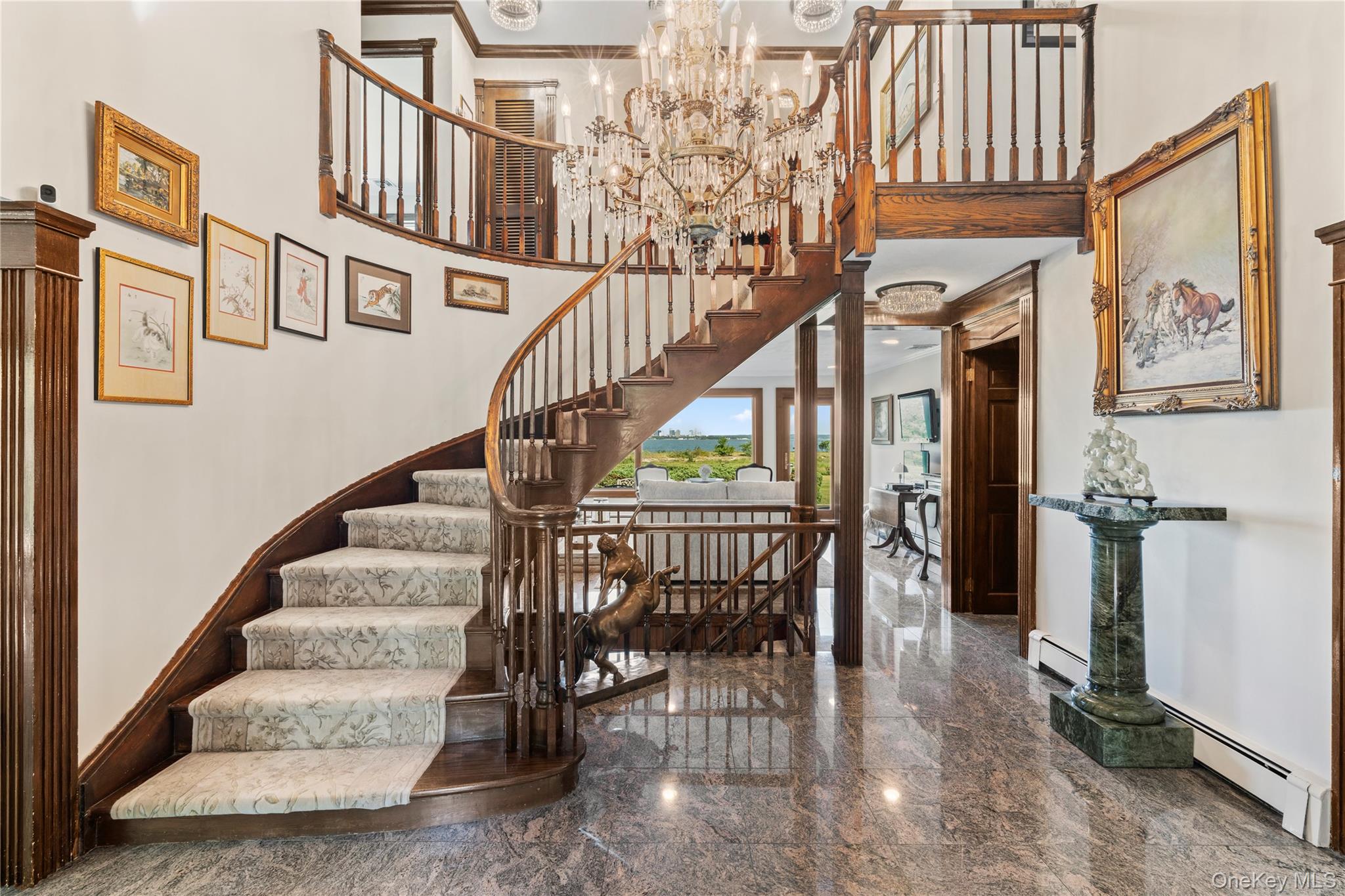 22 Messenger Lane, Sands Point, NY 11050