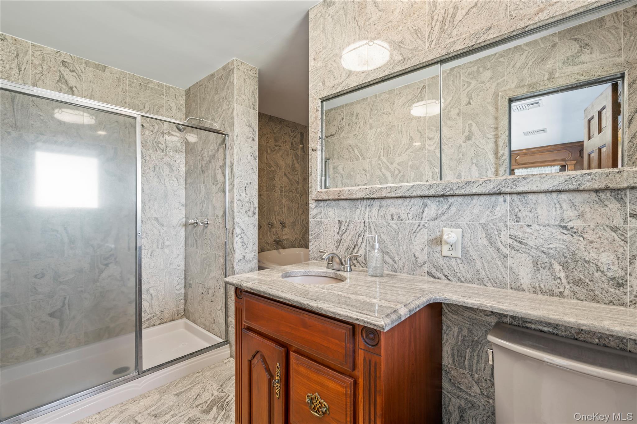 22 Messenger Lane, Sands Point, NY 11050