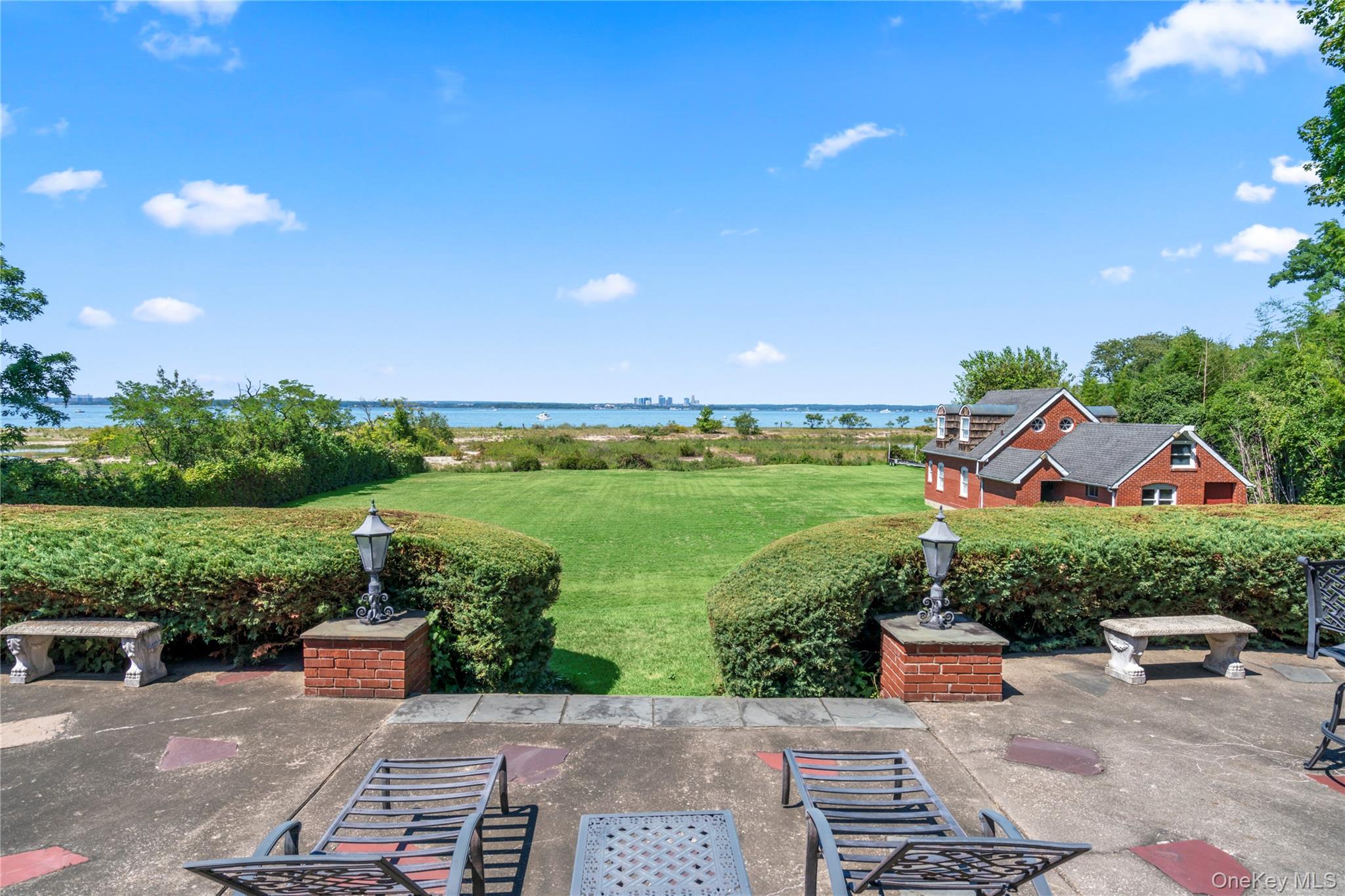 22 Messenger Lane, Sands Point, NY 11050