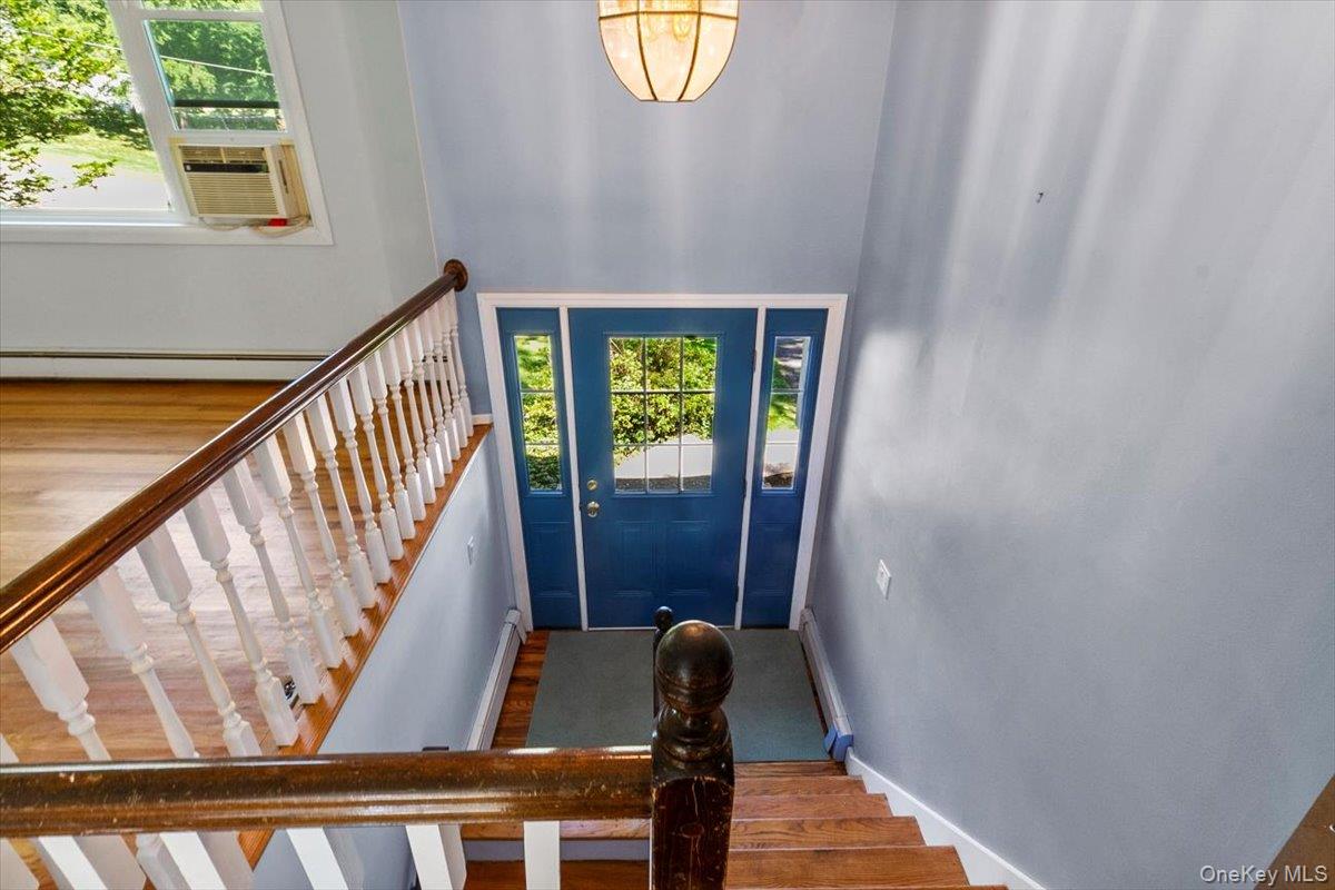 1 Emerald Lane, Mahopac, NY 10541