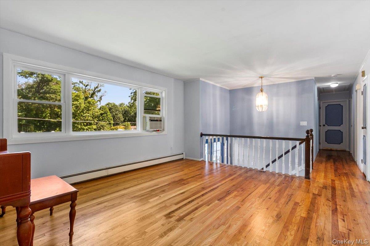 1 Emerald Lane, Mahopac, NY 10541