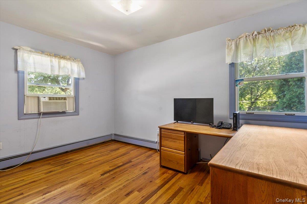 1 Emerald Lane, Mahopac, NY 10541