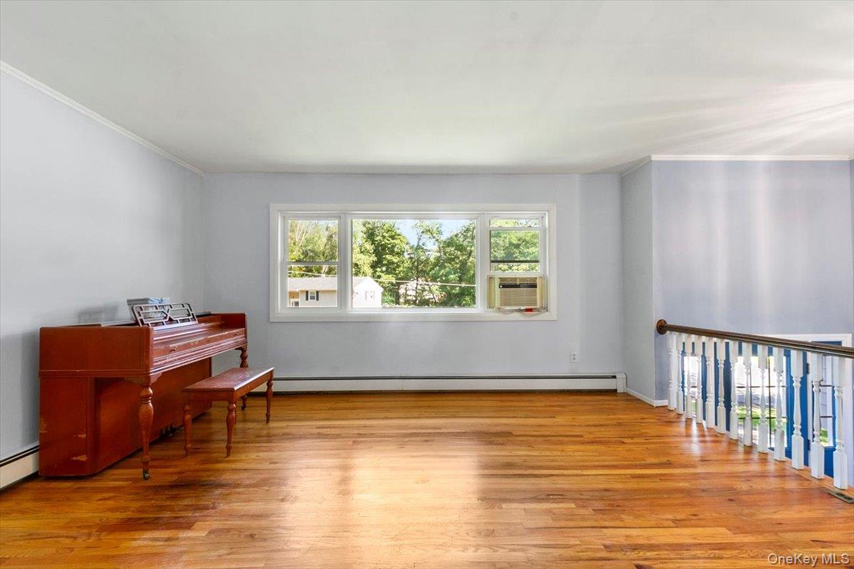 1 Emerald Lane, Mahopac, NY 10541