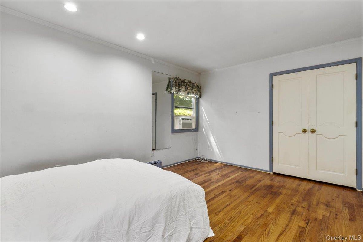 1 Emerald Lane, Mahopac, NY 10541