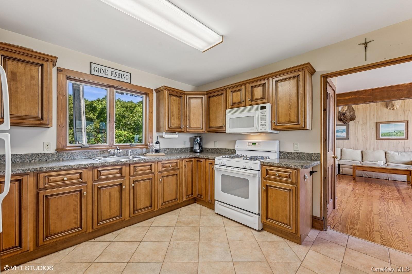 4630 Blue Horizon Bluffs, Peconic, NY 11958