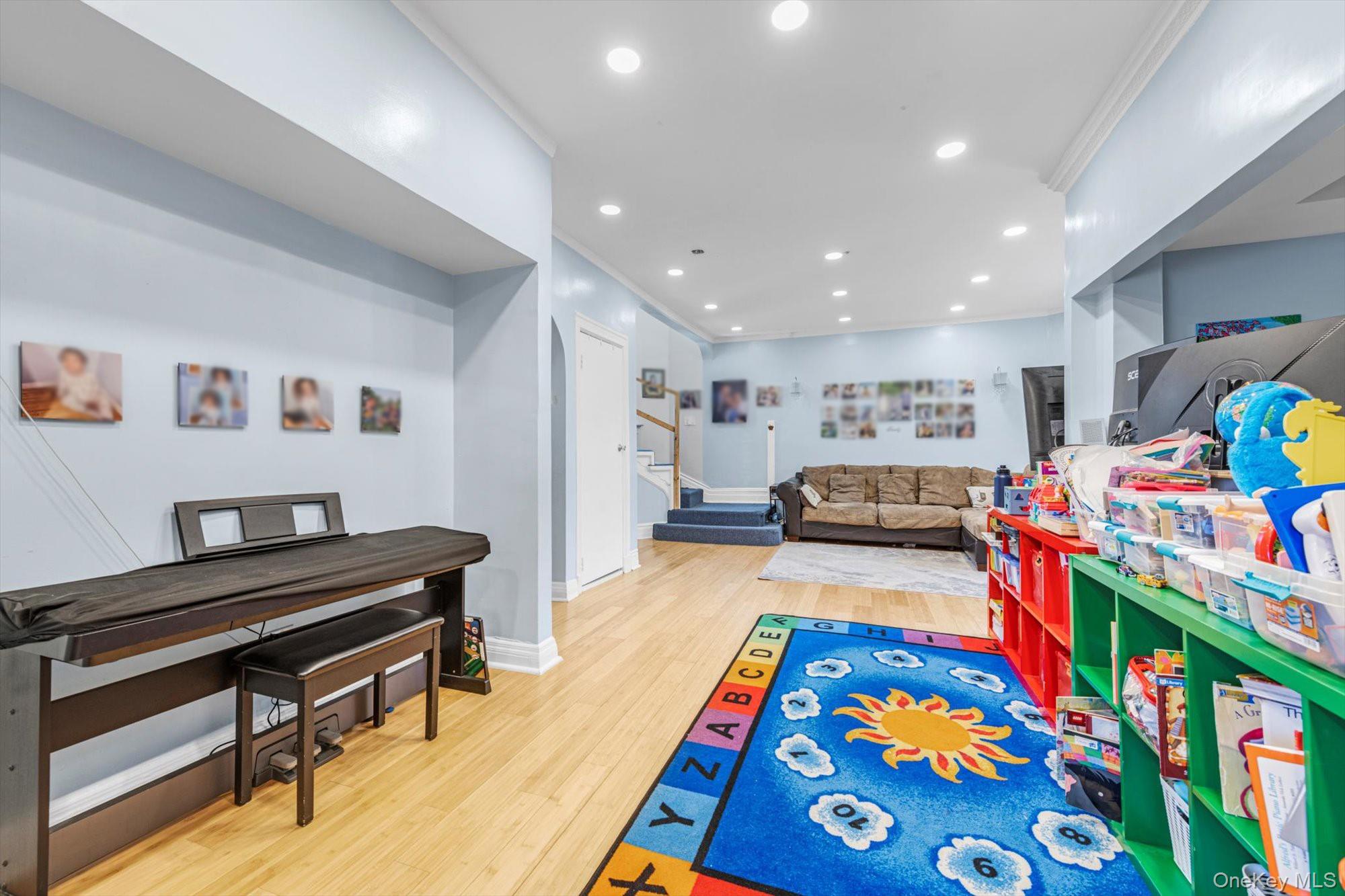 1134 Bay 27th Street, Far Rockaway, NY 11691