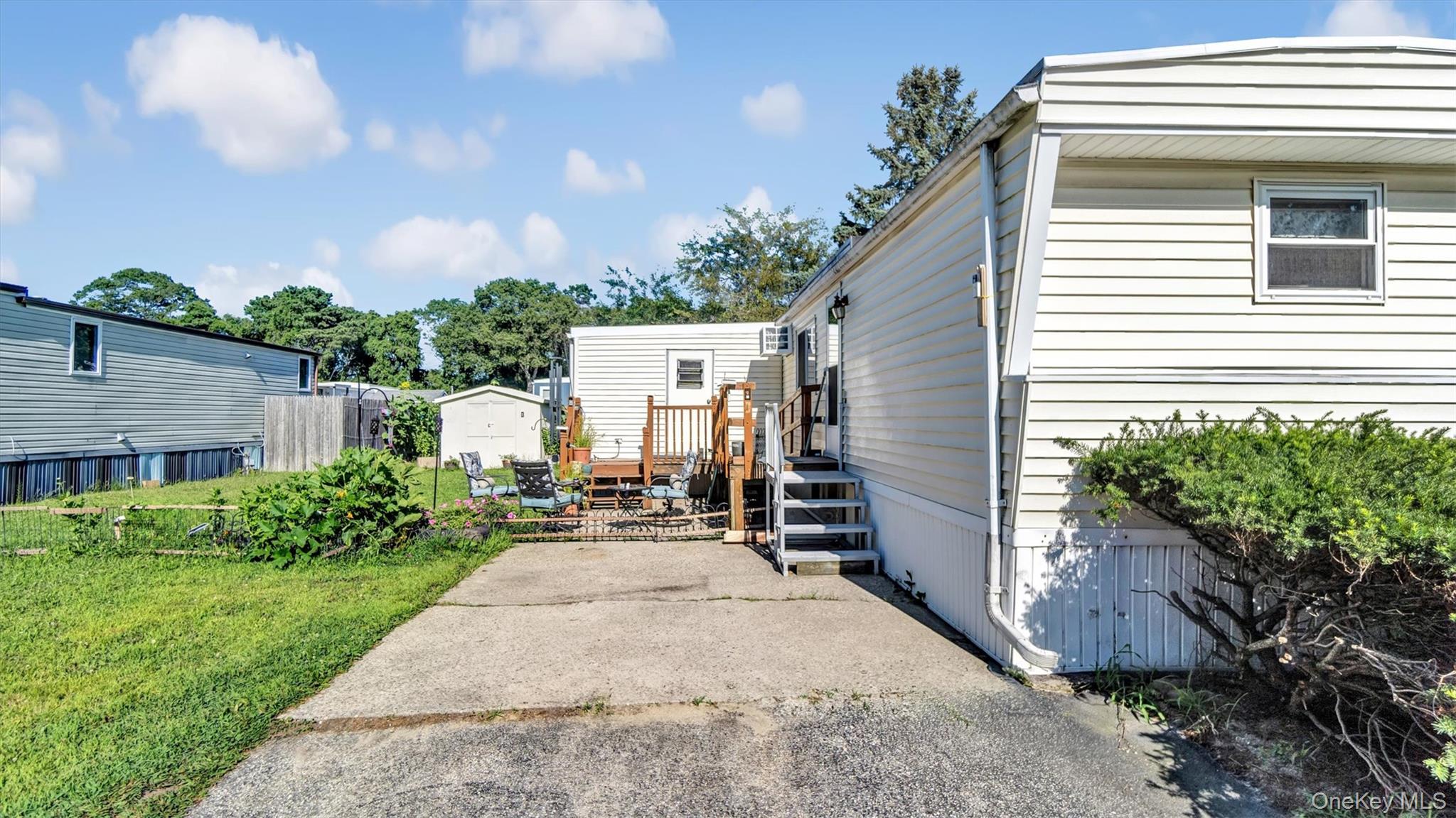 39 Valley Forge, Bohemia, NY 11716