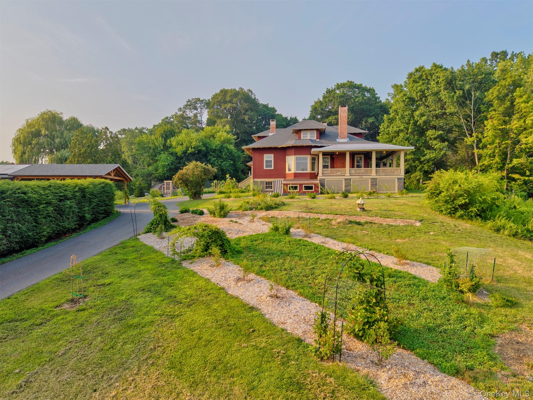 108 Latham Circle, Saugerties, NY 12477