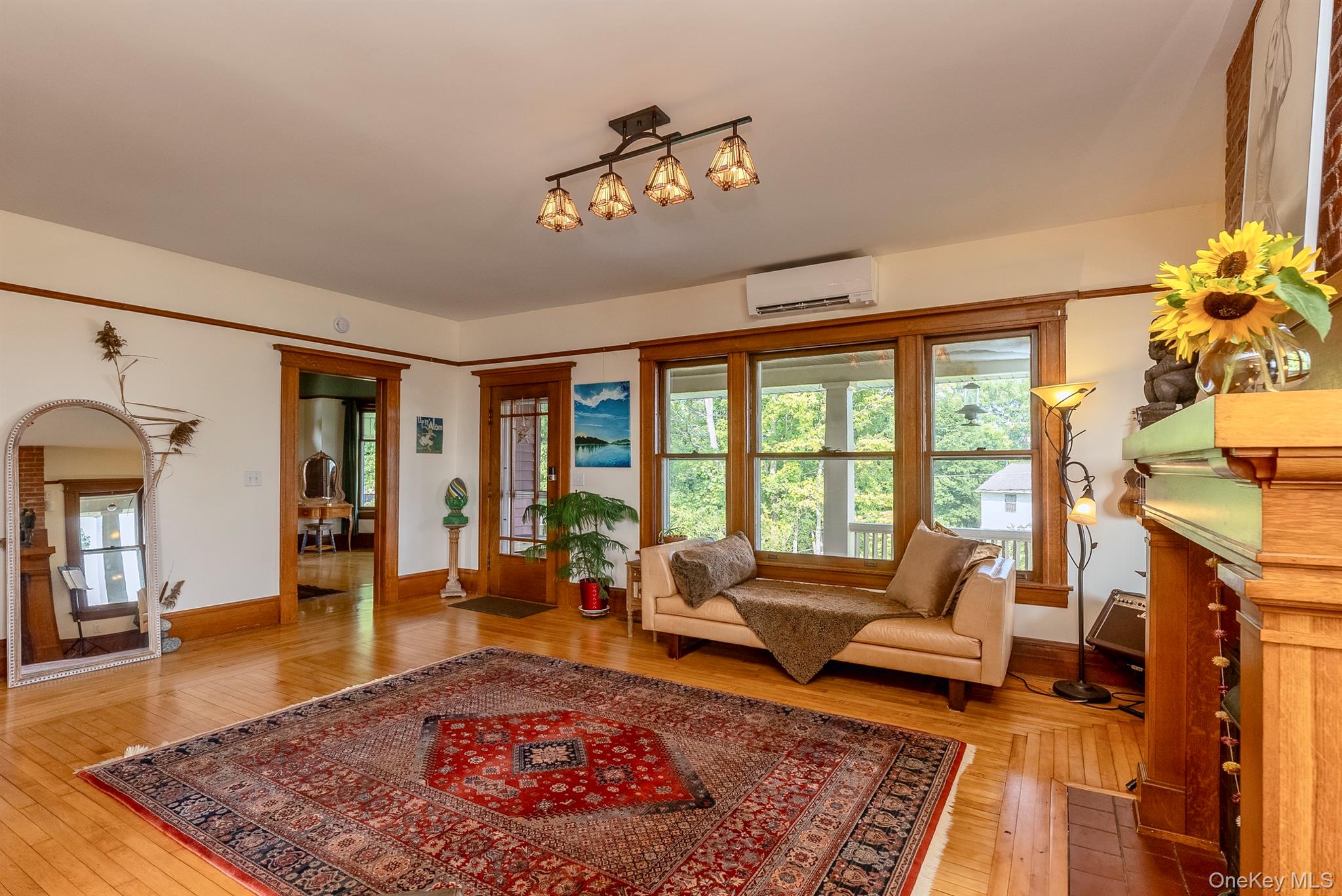 108 Latham Circle, Saugerties, NY 12477