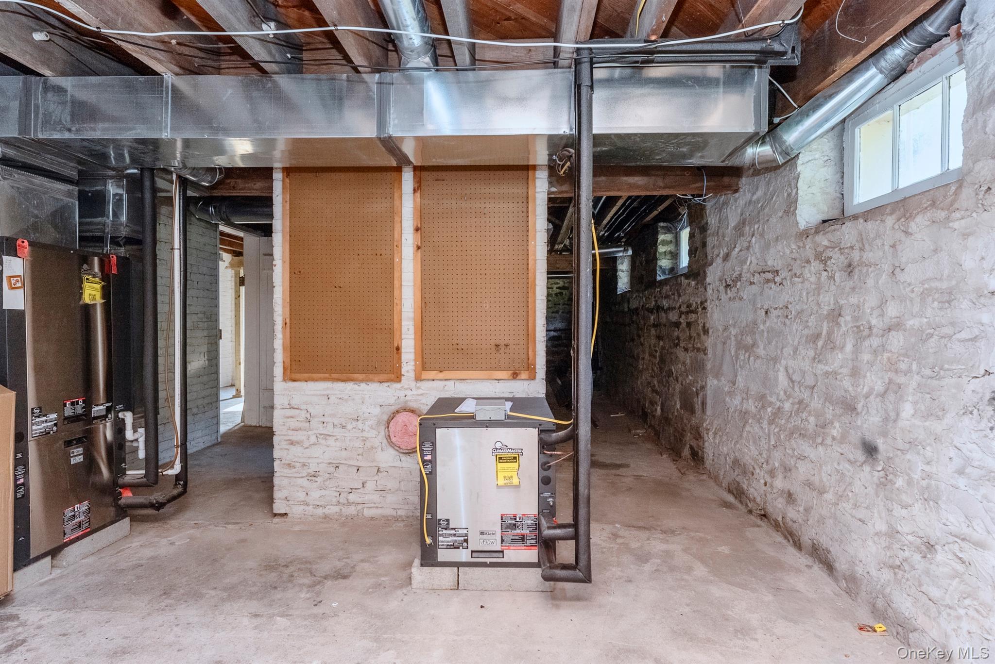 108 Latham Circle, Saugerties, NY 12477