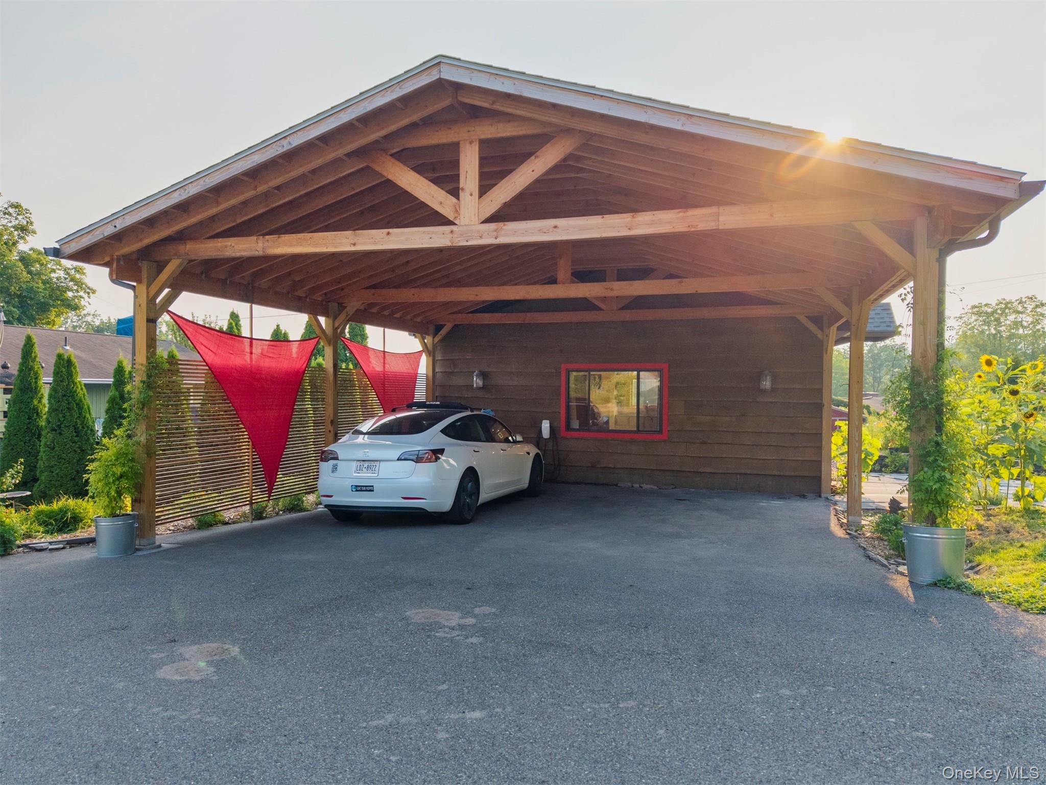 108 Latham Circle, Saugerties, NY 12477