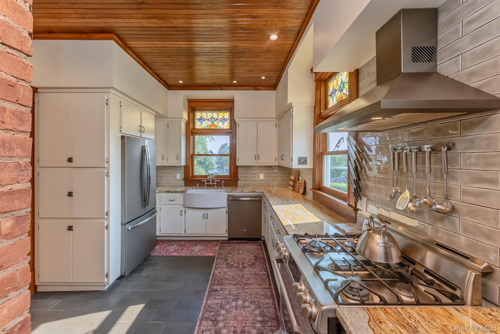 108 Latham Circle, Saugerties, NY 12477