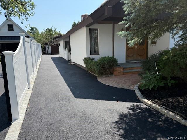 159 Oakview Avenue, Farmingdale, NY 11735