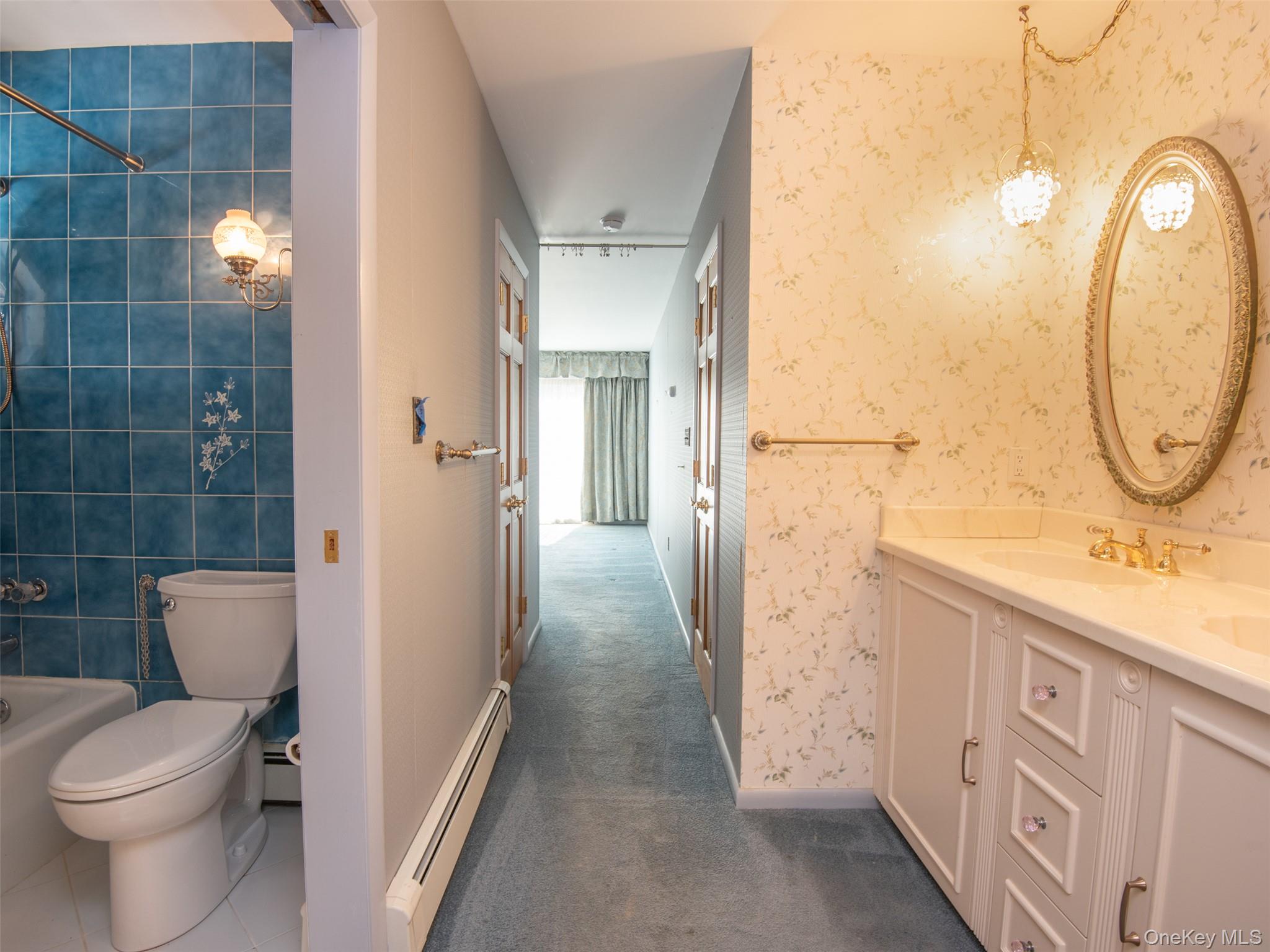 159 Oakview Avenue, Farmingdale, NY 11735