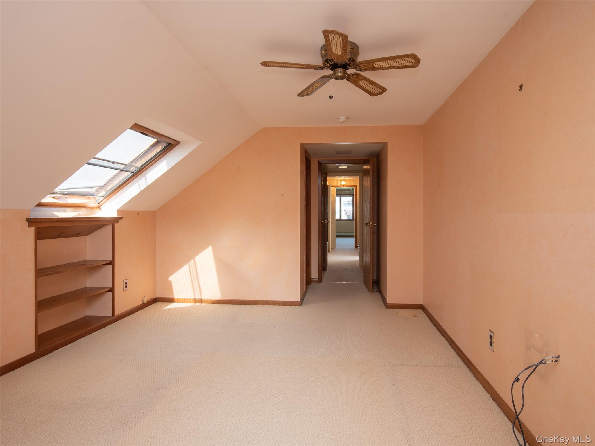 159 Oakview Avenue, Farmingdale, NY 11735