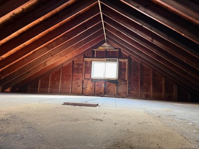 159 Oakview Avenue, Farmingdale, NY 11735