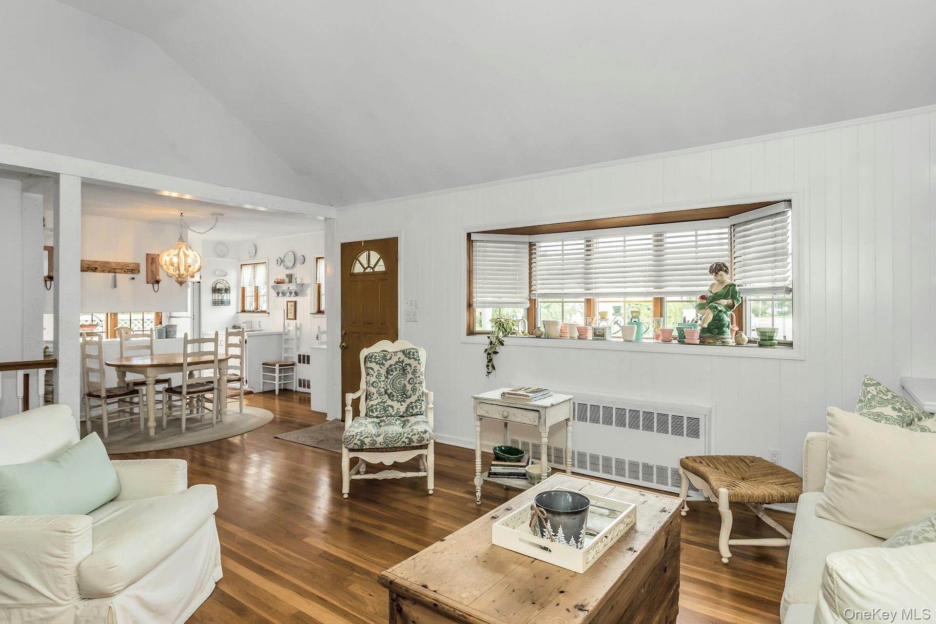 42 Westgate Road, Massapequa Park, NY 11762