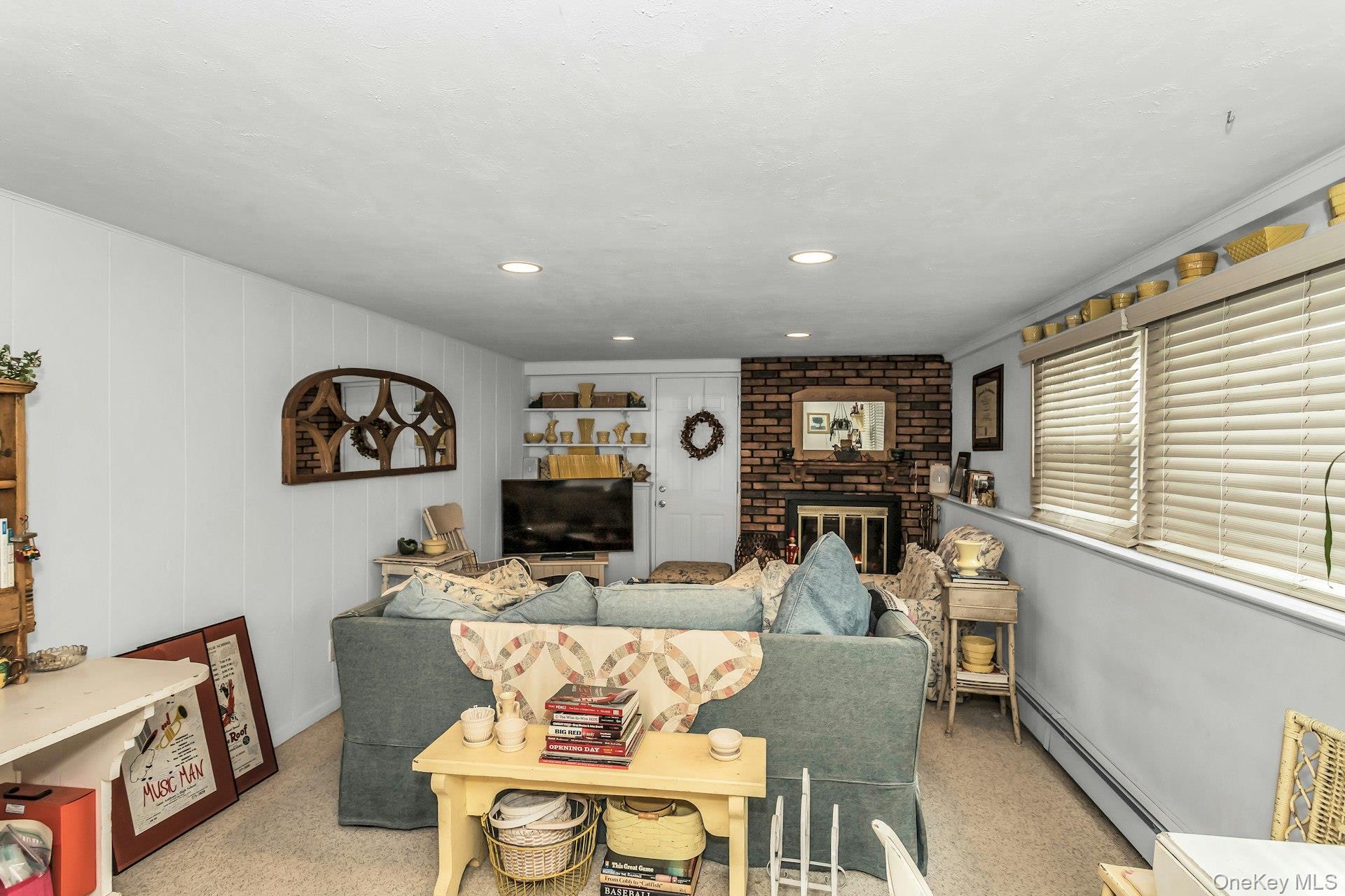 42 Westgate Road, Massapequa Park, NY 11762