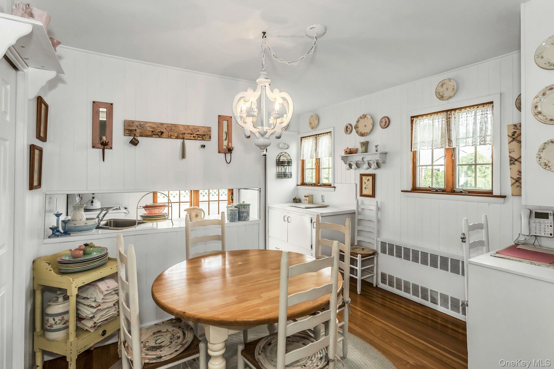 42 Westgate Road, Massapequa Park, NY 11762