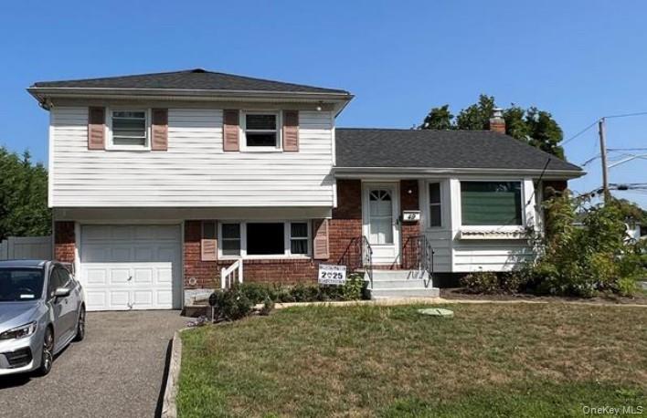 49 Catalpa Street, North Babylon, NY 11703