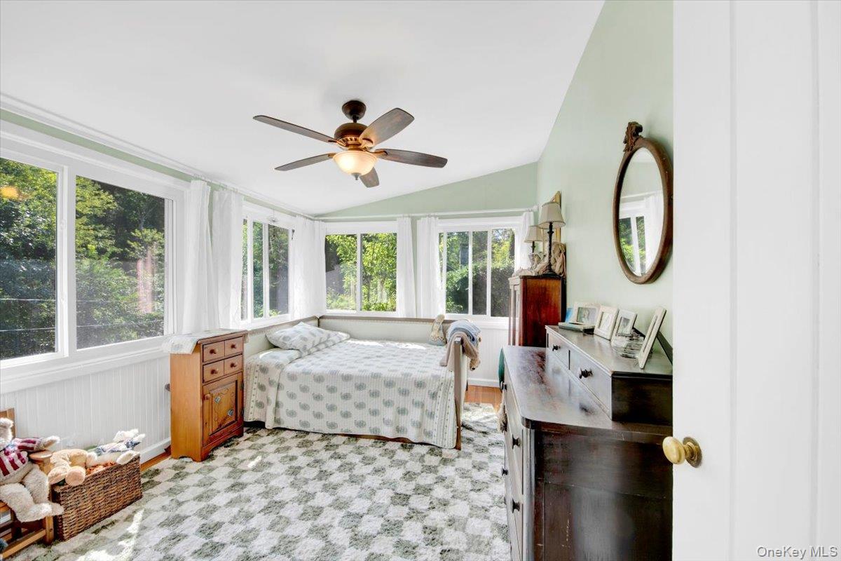 25 Evergreen Road, Putnam Valley, NY 10579