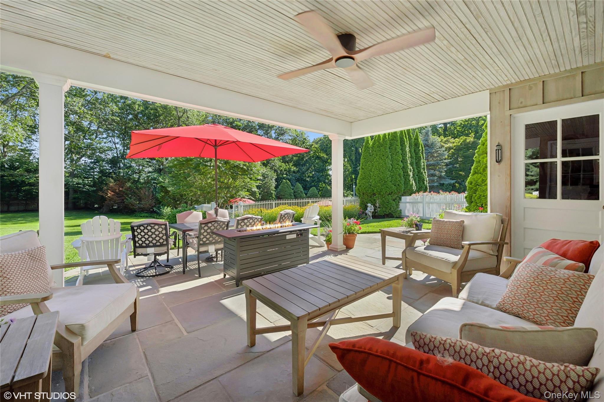 2 Hawk Drive, Lloyd Harbor, NY 11743