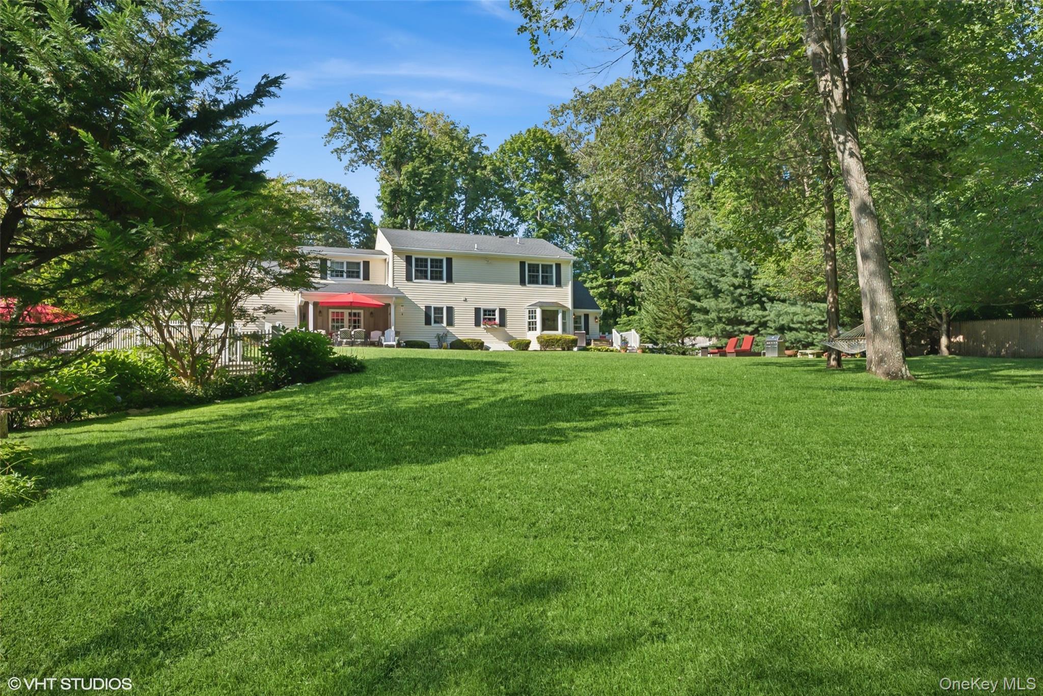 2 Hawk Drive, Lloyd Harbor, NY 11743