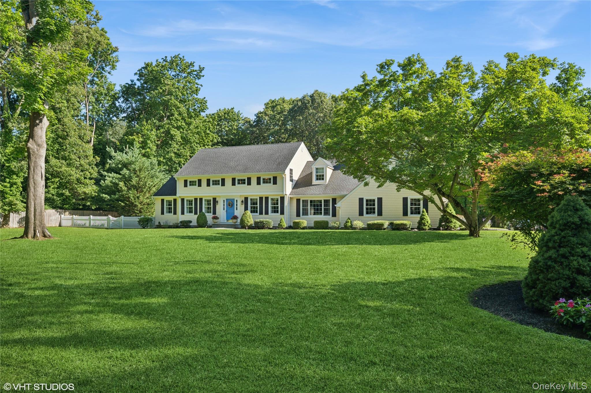 2 Hawk Drive, Lloyd Harbor, NY 11743