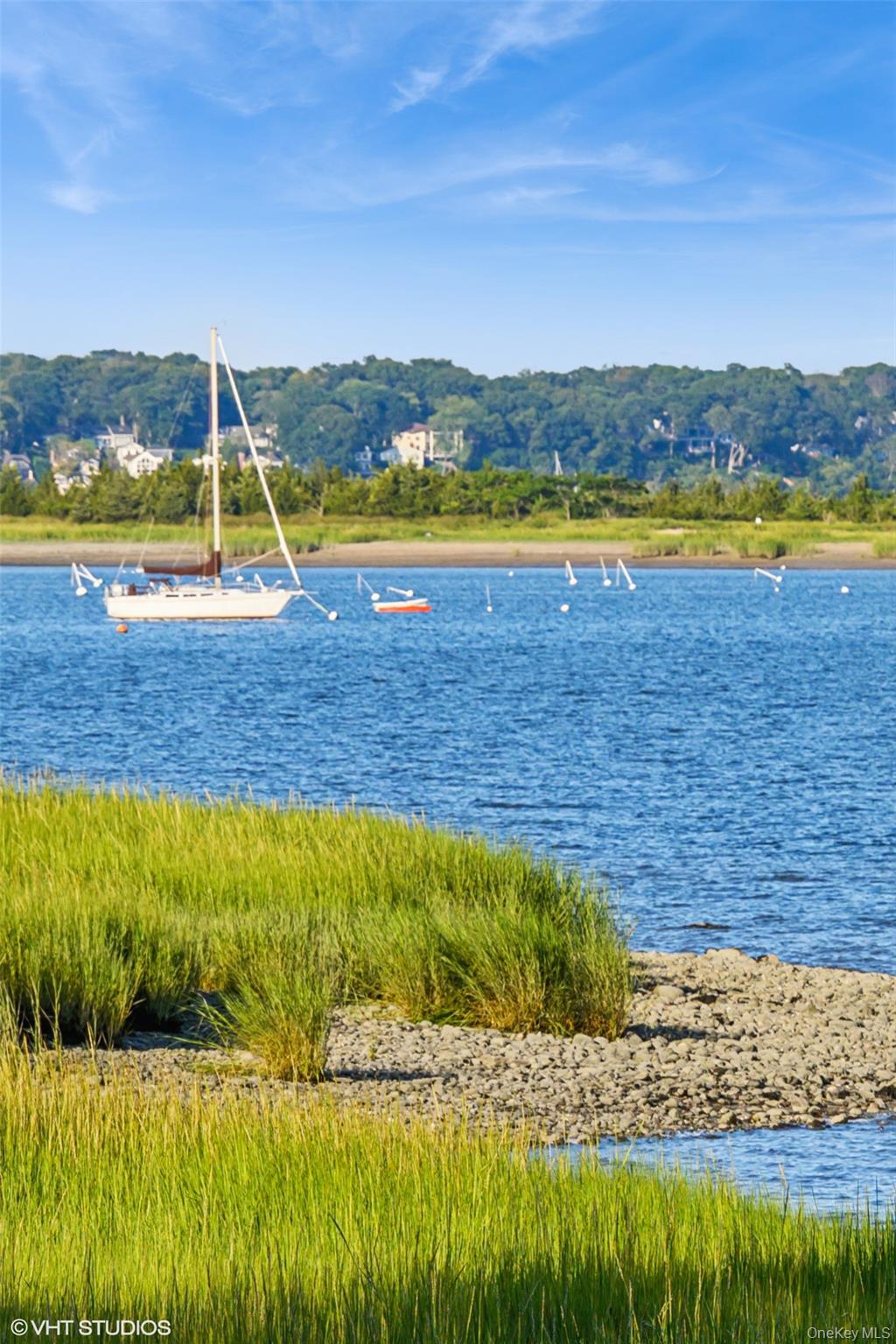 2 Hawk Drive, Lloyd Harbor, NY 11743