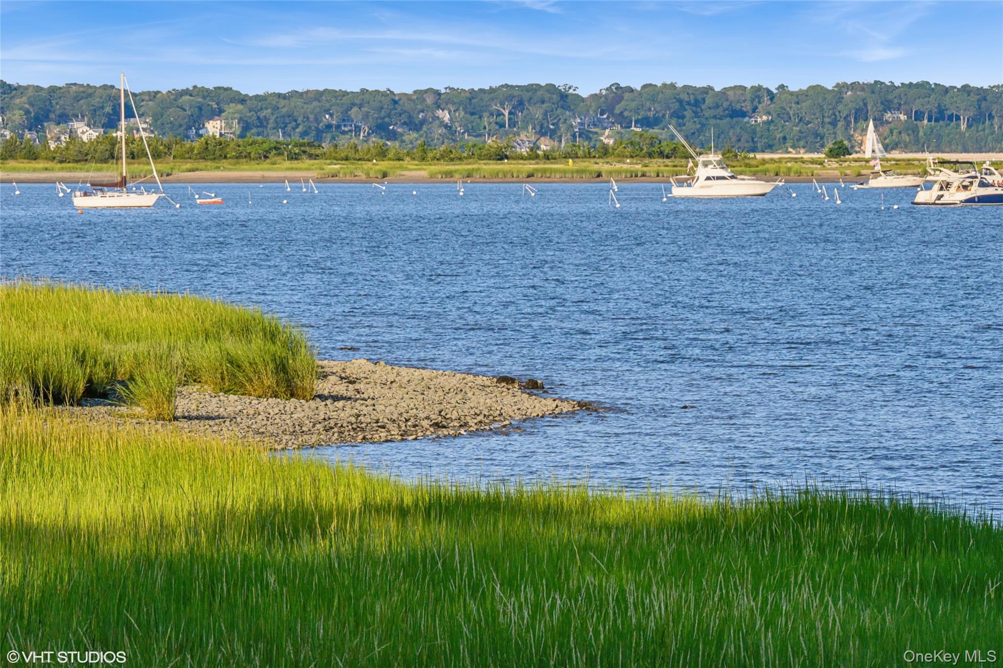 2 Hawk Drive, Lloyd Harbor, NY 11743