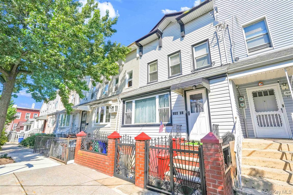 104-21 92nd Avenue, Richmond Hill, NY 11418