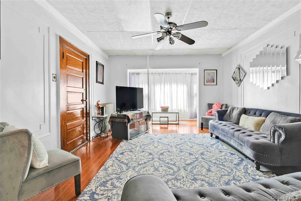 104-21 92nd Avenue, Richmond Hill, NY 11418