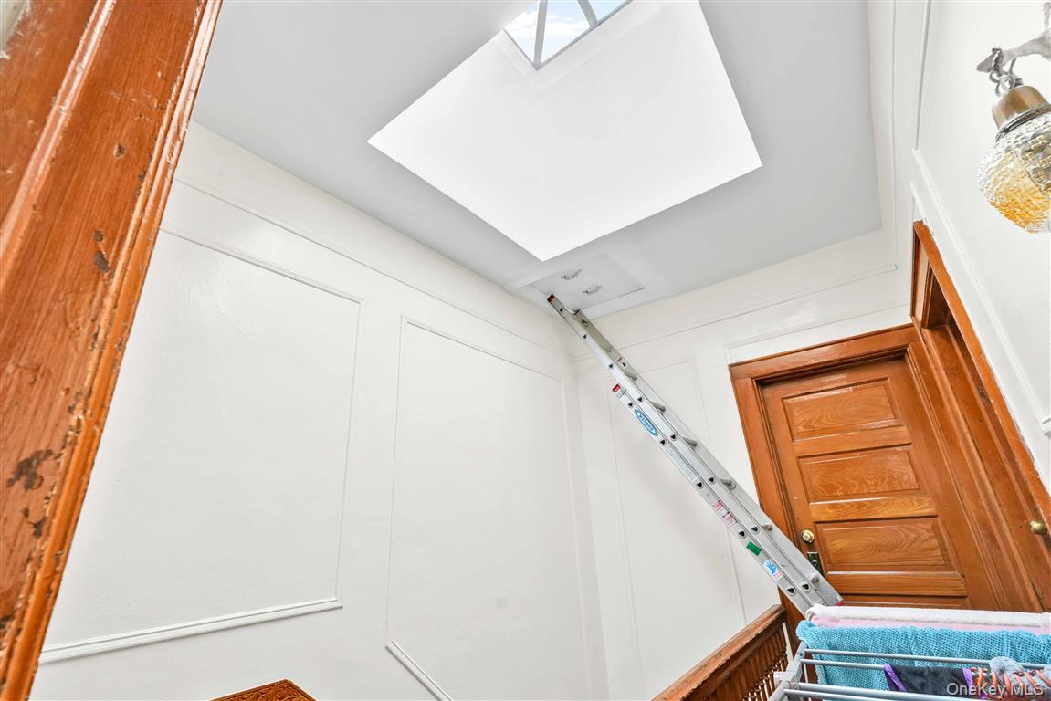 104-21 92nd Avenue, Richmond Hill, NY 11418