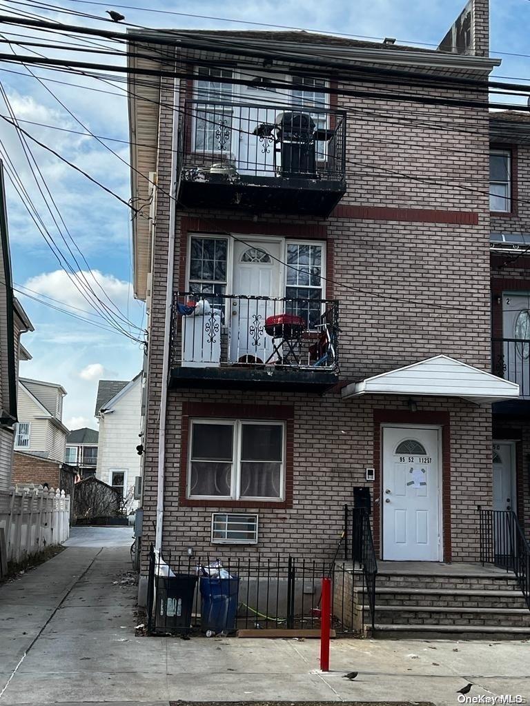 95-52 112 Street, Richmond Hill S., NY 11419